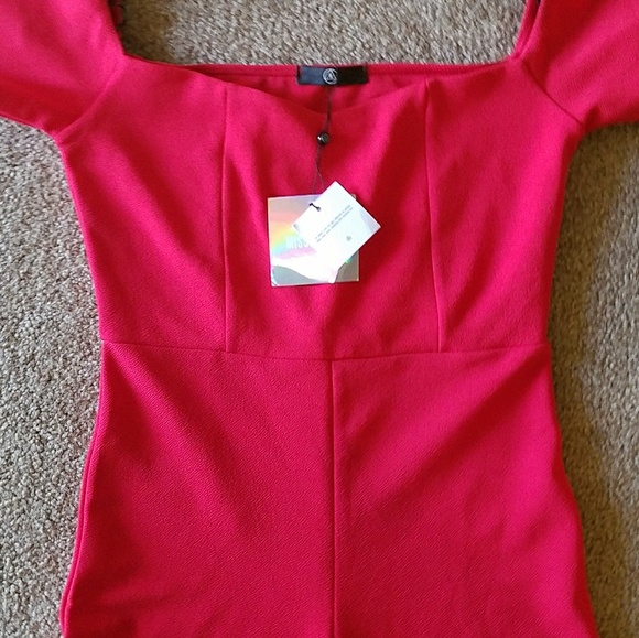 NWT Missguided Red Jumpsuit US 6, Price not firm - Picture 3 of 3